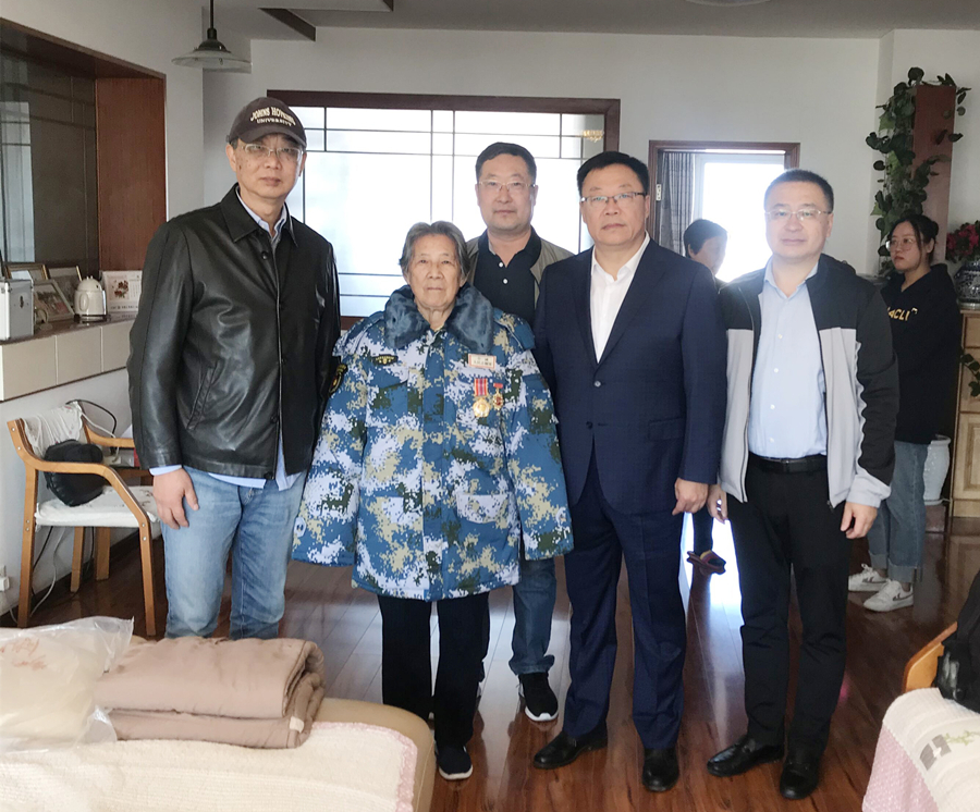 山東出版實業(yè)公司黨委赴煙臺走訪慰問抗美援朝老戰(zhàn)士