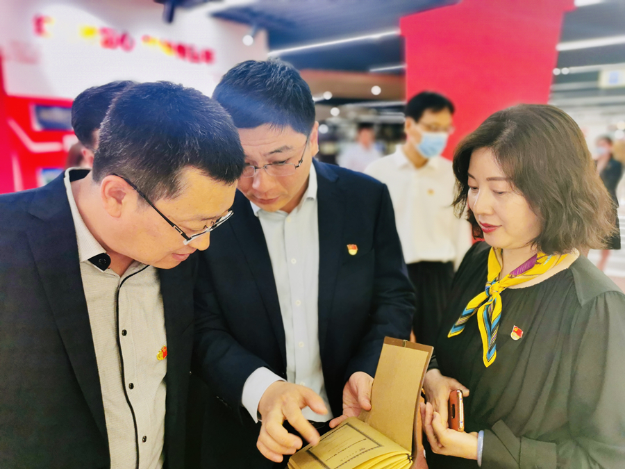 黨史學習教育專欄｜山東出版實業(yè)第五黨支部與書店集團濟南分公司機關黨支部開展支部共建活動